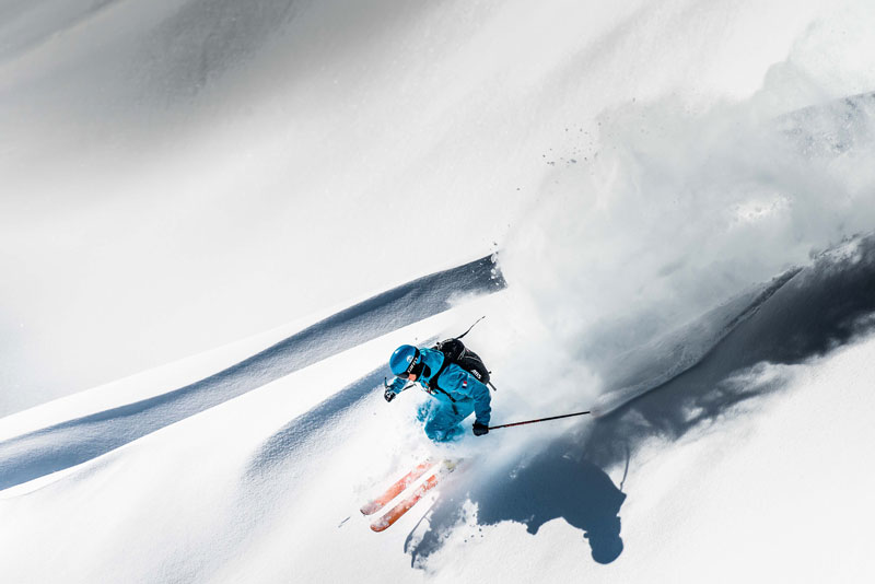 Trois bons plans pour apprendre à skier ou se perfectionner sur les pistes cet hiver